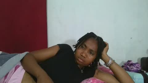 meraldaaaa online show from October 25, 2025, 6:35 pm