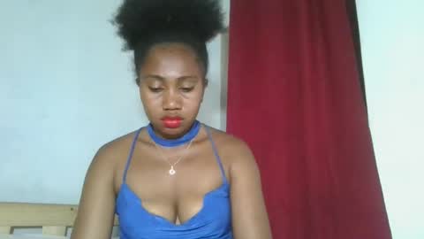 meraldaaaa online show from November 6, 2025, 5:08 am