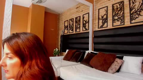 merary_ruiz online show from September 18, 2025, 11:12 am