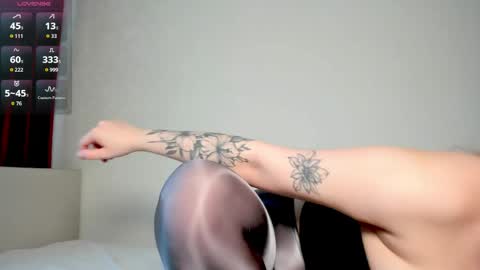 mercedescutee online show from April 2, 2026, 3:20 pm