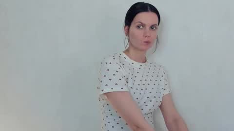 Snapshot of mercymanrriquez chatting on March 1, 2026, 7:10 am Miya online show from March 1, 2026, 7:10 am