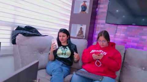 meredith_spencer online show from June 17, 2026, 2:40 pm