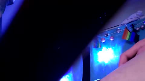 gurlnips online show from January 27, 2025, 11:54 am