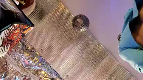 gurlnips online show from February 1, 2025, 1:02 am