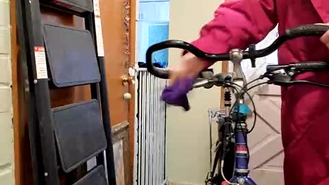 gurlnips online show from March 6, 2025, 7:10 pm