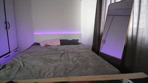 meriannabell online show from September 27, 2025, 8:52 am