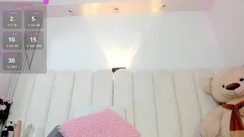 Snapshot of merida_85 chatting on March 1, 2025, 11:04 pm TANIA online show from March 1, 2025, 11:04 pm