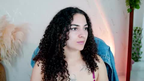 Merida Bell online show from March 1, 2026, 12:12 am