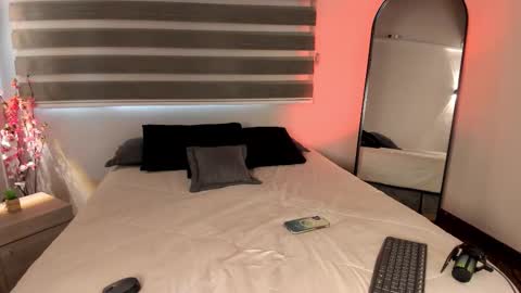 Merida  online show from November 3, 2025, 11:55 am