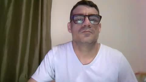 Nerd Latino online show from November 4, 2025, 3:27 am