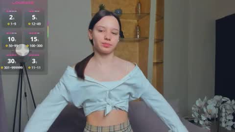 Lollita online show from October 24, 2025, 10:33 am