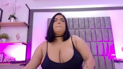 Mery Stone online show from March 18, 2026, 3:53 am