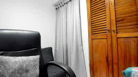 Snapshot of merysummer chatting on September 9, 2025, 8:52 pm Mery Summer online show from September 9, 2025, 8:52 pm