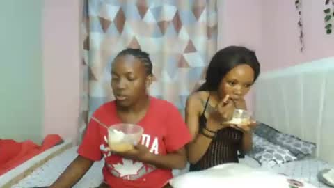 Snapshot of messyluna chatting on May 26, 2026, 11:01 pm meggy and bree online show from May 26, 2026, 11:01 pm