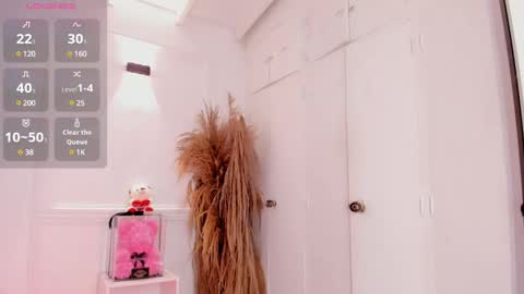    online show from December 6, 2024, 6:17 pm