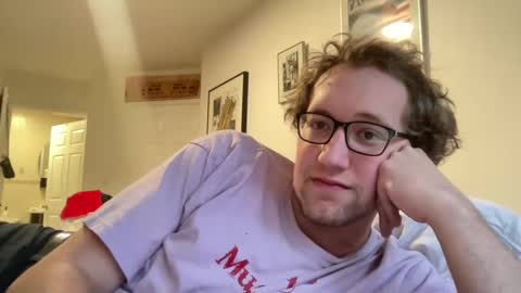 metallica92786 online show from December 15, 2024, 8:25 pm