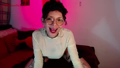 Mor online show from October 21, 2025, 12:00 am