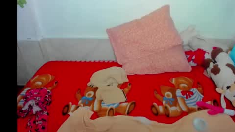 metisha_suhi online show from March 6, 2025, 7:32 pm
