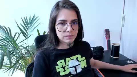 Meurif online show from November 21, 2025, 3:11 pm