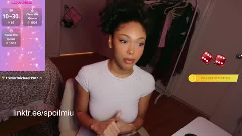 Snapshot of mew2wo chatting on November 4, 2025, 5:50 am mew2wo online show from November 4, 2025, 5:50 am