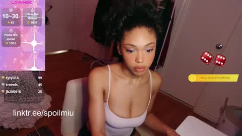 Snapshot of mew2wo chatting on November 5, 2025, 7:30 am mew2wo online show from November 5, 2025, 7:30 am