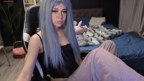 Snapshot of mezzalunaa chatting on April 10, 2026, 5:06 pm vollmond online show from April 10, 2026, 5:06 pm