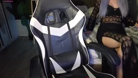 vollmond online show from June 5, 2026, 10:37 pm