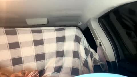 mezzy69 online show from December 24, 2024, 9:28 am