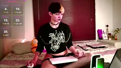 Snapshot of mhax_rosse chatting on July 14, 2026, 3:44 am Mhax online show from July 14, 2026, 3:44 am