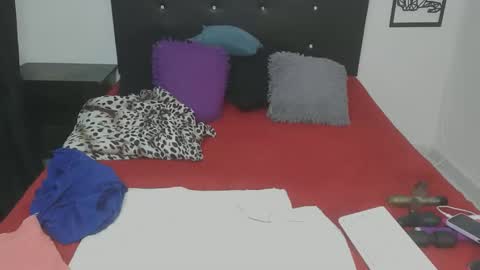 mhia1972 online show from December 14, 2025, 4:01 pm