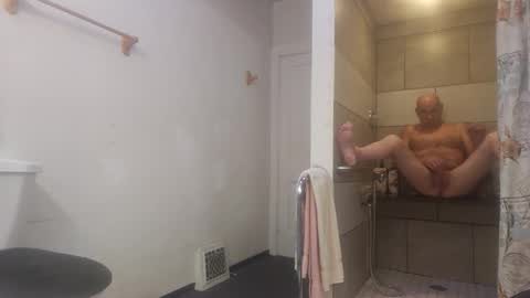 mhidupont online show from January 7, 2026, 8:50 am