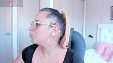 Mhonika online show from September 29, 2025, 9:30 pm