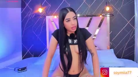 Mia online show from June 12, 2026, 12:53 am