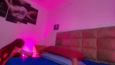 Emi online show from November 6, 2025, 7:26 pm