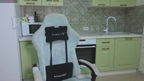 Snapshot of mia___lunaa chatting on May 17, 2026, 9:00 pm Mia online show from May 17, 2026, 9:00 pm