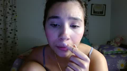Mia online show from February 5, 2025, 2:19 am
