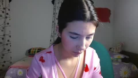 Mia online show from February 15, 2025, 11:36 pm