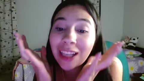 Mia online show from March 4, 2025, 3:55 am