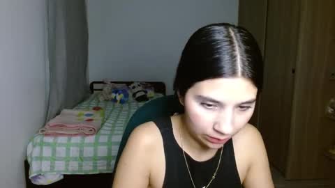 Mia online show from September 18, 2025, 1:51 am