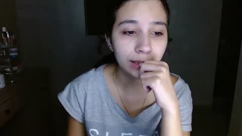 Mia online show from July 4, 2026, 5:35 am