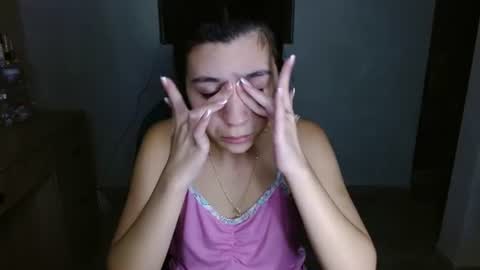 Mia online show from July 17, 2026, 3:57 am