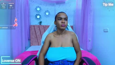 Snapshot of mia__thomson_ chatting on May 29, 2026, 1:09 pm MIA online show from May 29, 2026, 1:09 pm