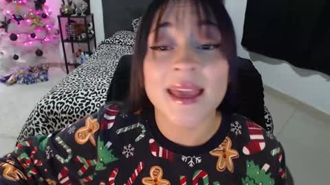 mia online show from December 24, 2024, 11:00 pm