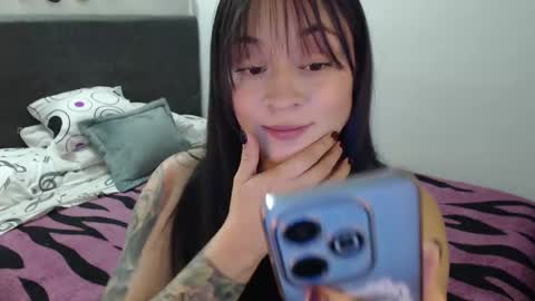 mia online show from January 8, 2025, 1:32 am