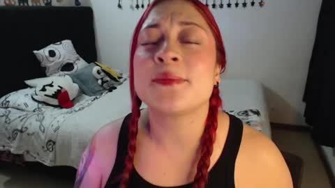 mia online show from May 12, 2026, 1:36 am