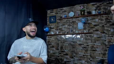 Mia and vincentt model indepent online show from October 19, 2025, 5:19 am