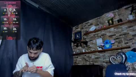 Snapshot of mia_and_vincentt chatting on May 31, 2026, 3:15 am Mia and vincentt model indepent online show from May 31, 2026, 3:15 am