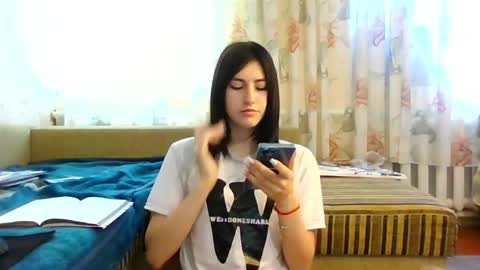 mia_beauti_live online show from June 3, 2026, 9:12 am