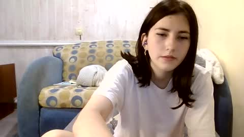 mia_beauti_live online show from July 15, 2026, 2:33 pm