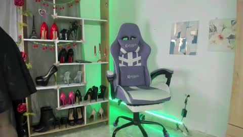 Mia Bellatrix online show from February 19, 2025, 9:36 pm